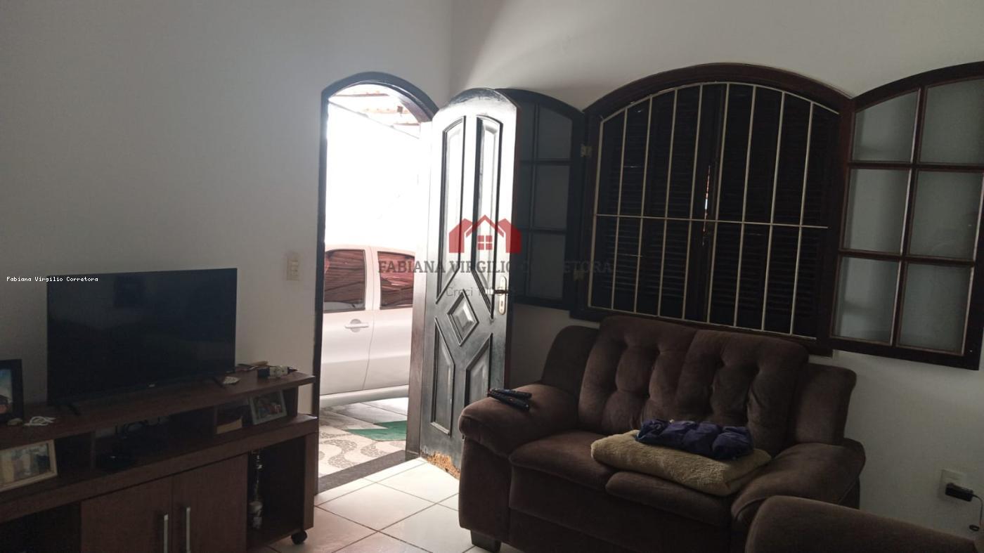 Casa à venda com 3 quartos, 2 banheiros e 1 vaga no Paraíso, Resende (RJ) — foto 4 de 27