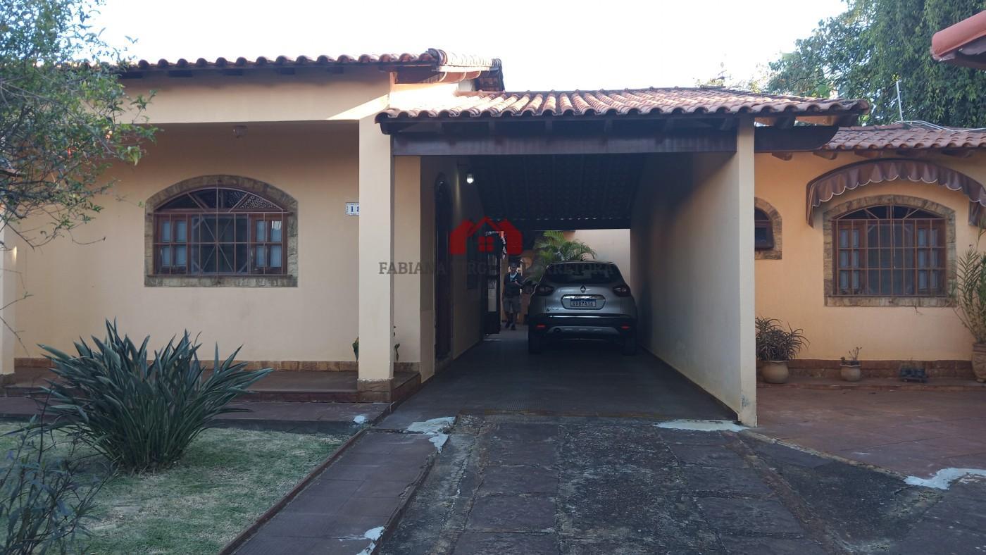 Casa à venda com 3 quartos, 1 suíte, 2 vagas e 218m² no Morada da Colina, Resende (RJ) — foto 2 de 30