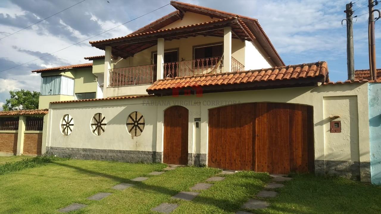 Casa à venda com 4 quartos, 2 suítes, 2 vagas e 244m² no Jardim Itatiaia, Itatiaia (RJ) — foto 2 de 10