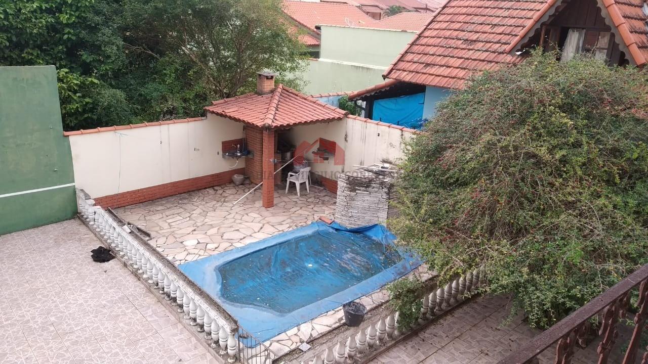 Casa à venda com 4 quartos, 2 suítes, 2 vagas e 244m² no Jardim Itatiaia, Itatiaia (RJ) — foto 4 de 10