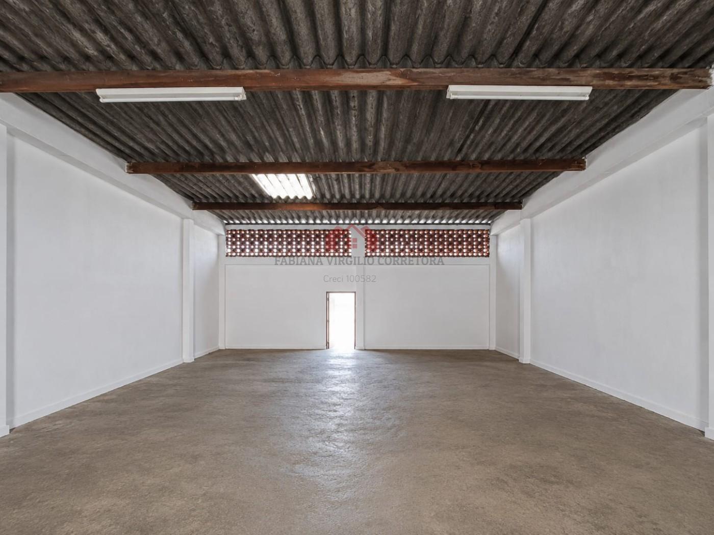 Comercial para alugar com 2 banheiros e 180m² no Vila Julieta, Resende (RJ) — foto 2 de 5